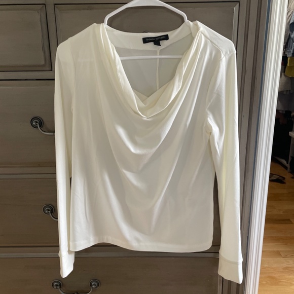 Banana Republic Cream Top - Picture 3 of 3